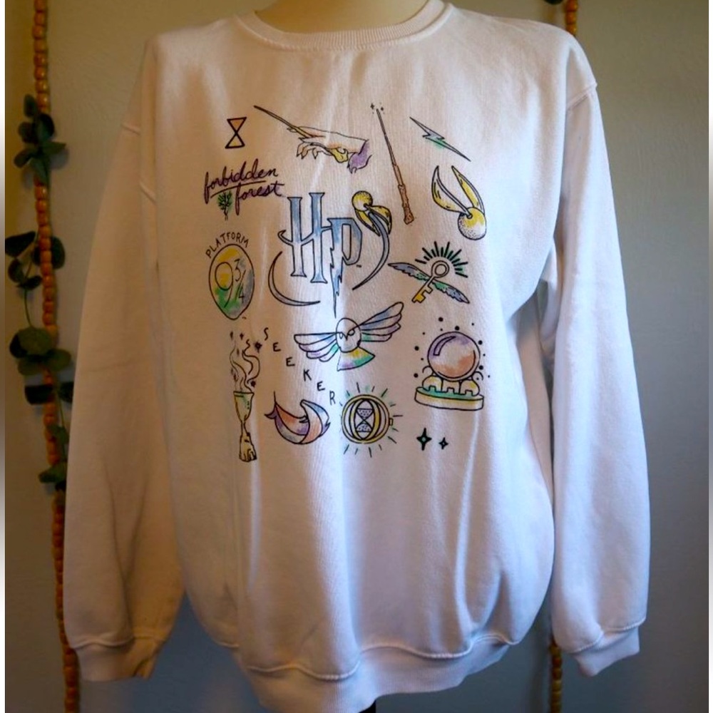 Harry Potter White Graphic Crewneck Sweatshirt Size Medium